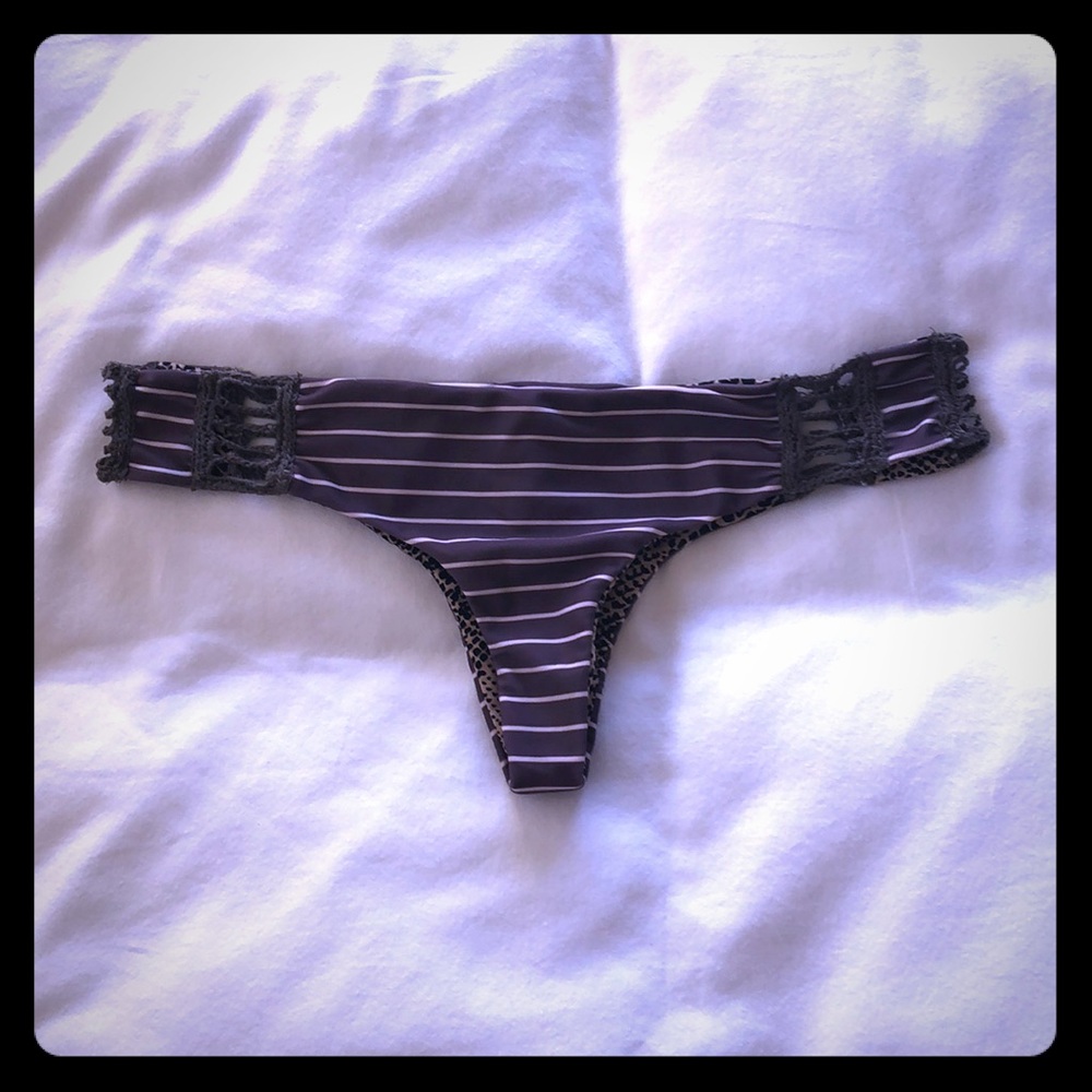 Acacia Fig Stripe Size Small Bottoms